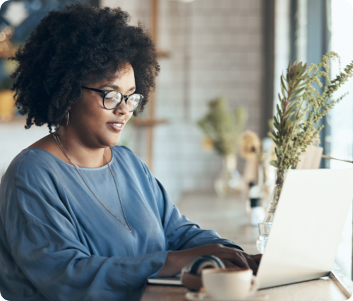 woman on laptop bee training